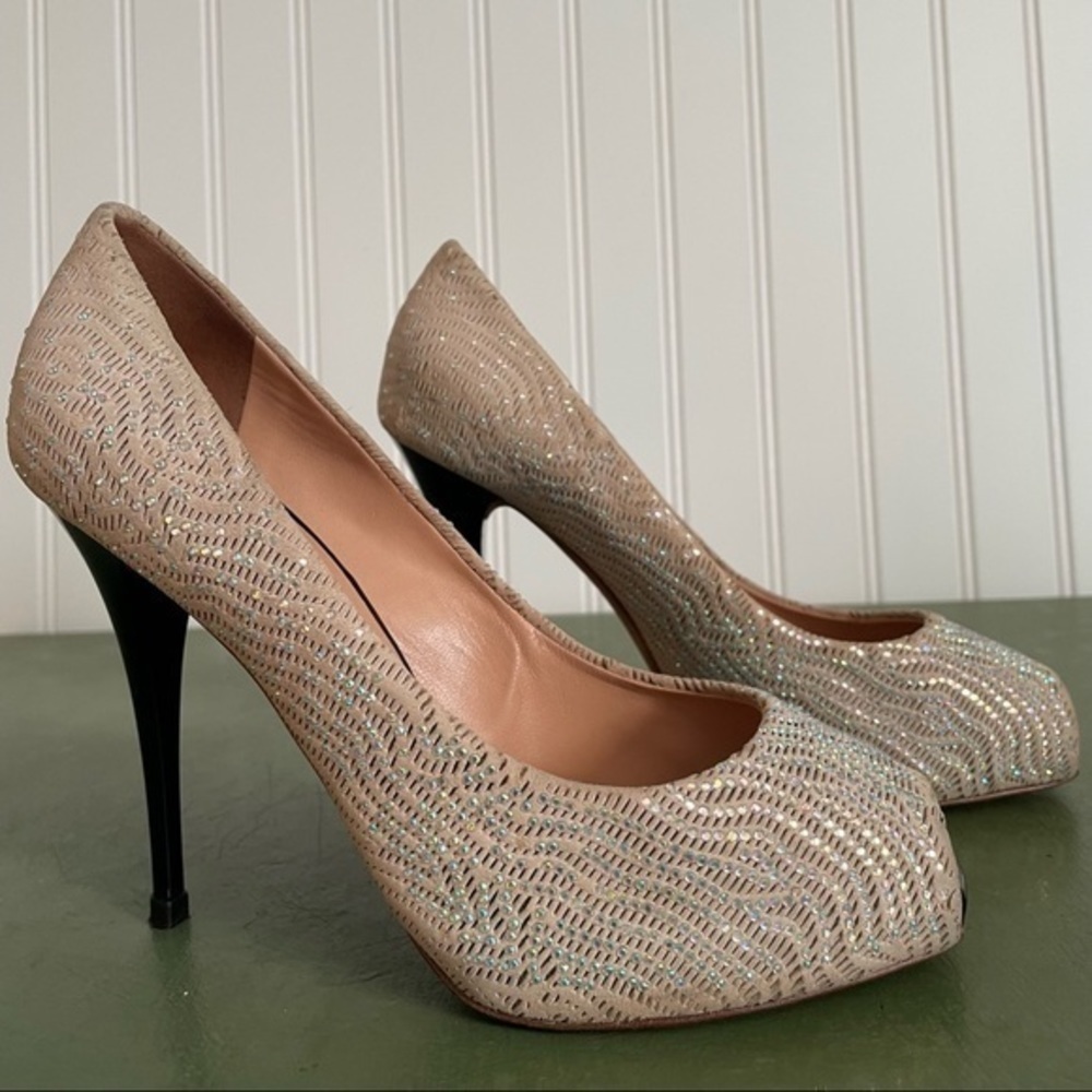 Giuseppe Zanotti Peep Toe Crystal-Dotted High Heels *Italy* - Picture 4 of 14